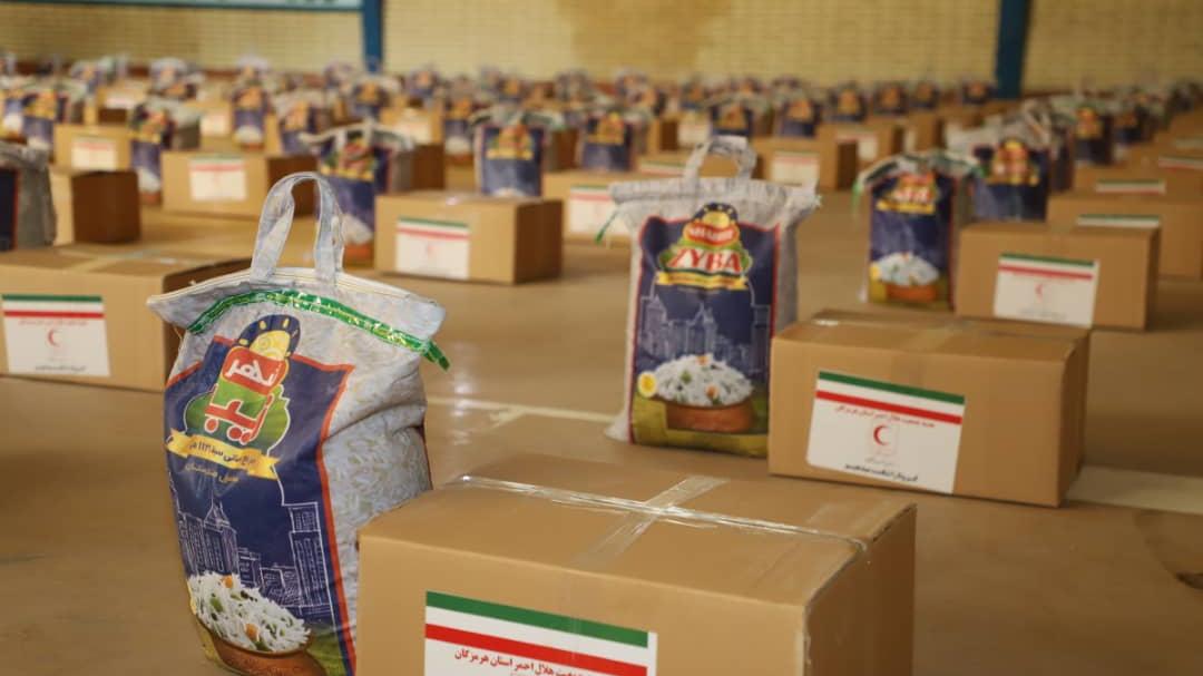 آغاز توزیع  2100 بسته معیشتی میان آسیب‌دیدگان از کرونا در هرمزگان
